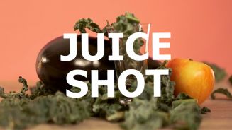 Shot di verdura e chaser di frutta: cavolo nero